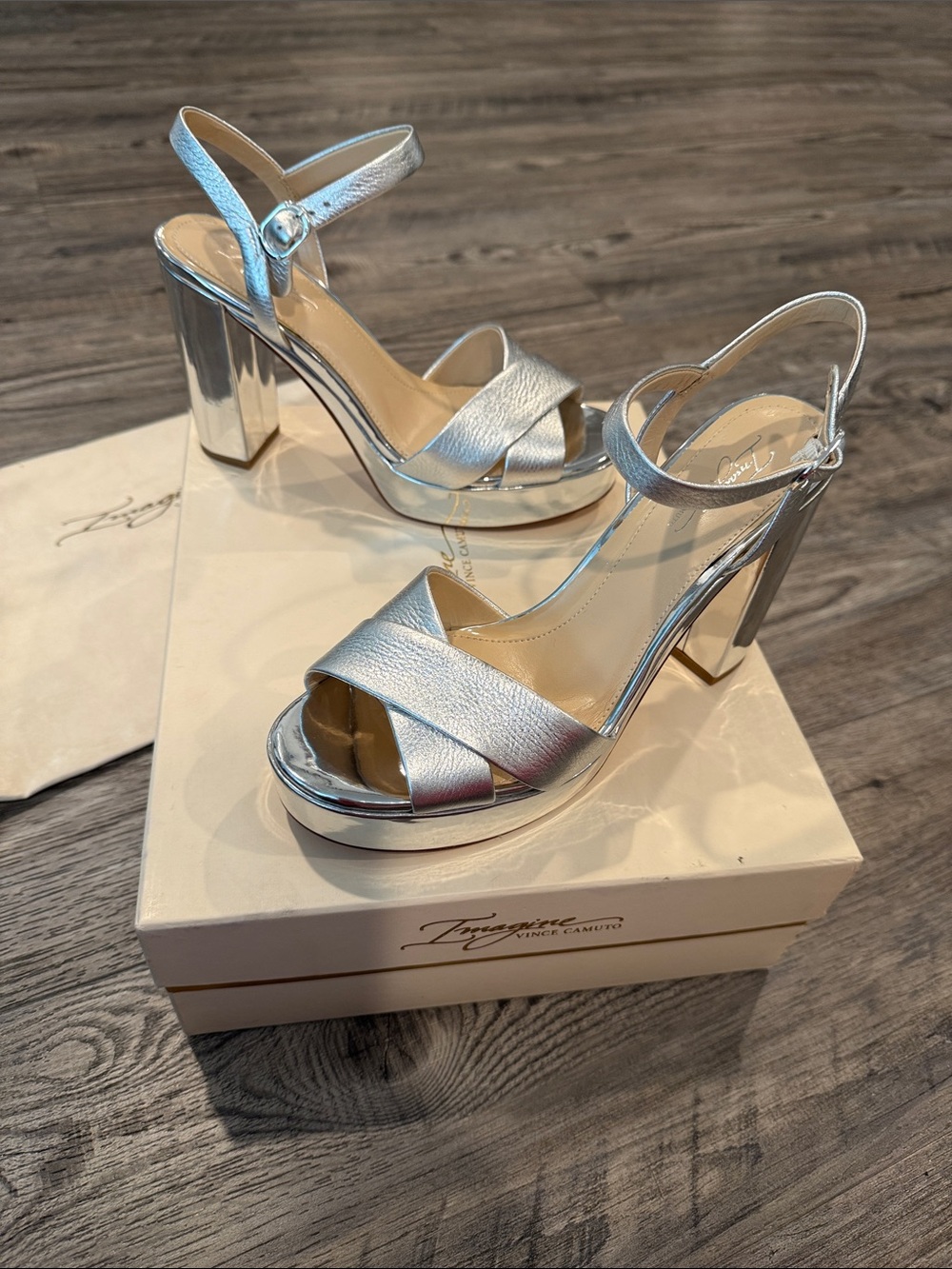 NWT Imagine by Vince Camuto Valora Silver Metallic Platform Block Heel Sandals - Picture 2 of 13